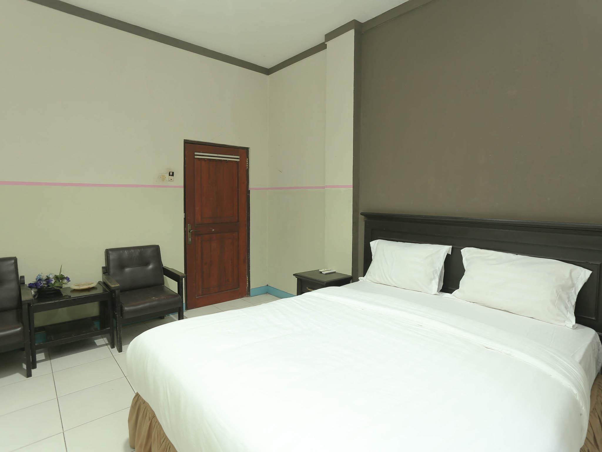 Urbanview Hotel Kharisma Banjarmasin Banjarmasin  Exterior photo