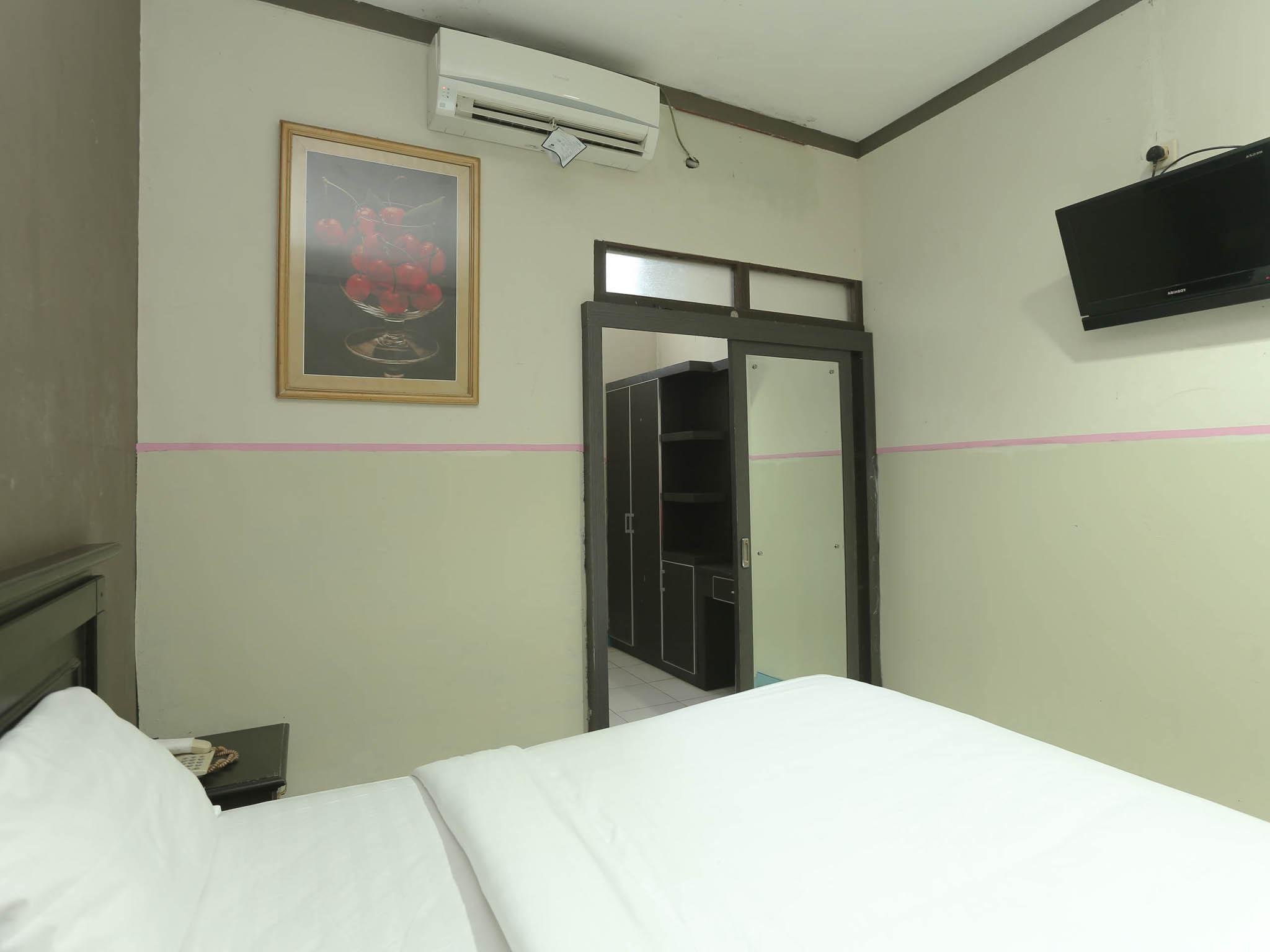 Urbanview Hotel Kharisma Banjarmasin Banjarmasin  Exterior photo